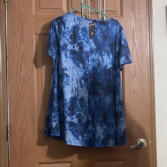 Blue Tie-Dye Women's Top - Picture 3 of 5